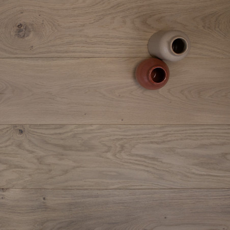 vue zoomée plancher contrecollé en chêne cendré petite largeur