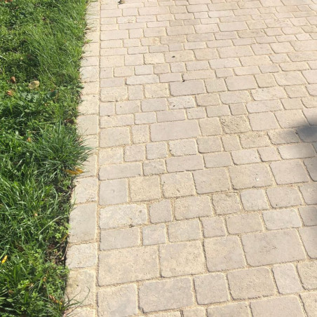 Pavé pour allée de voiture en pierre du Nivernais