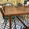 Table en métal style industriel pour intérieur