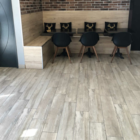 Carrelage intérieur effet parquet