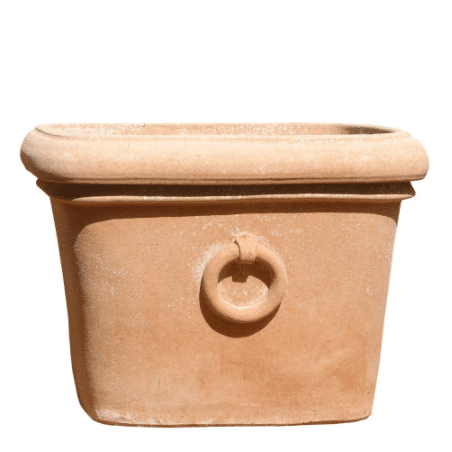 Pot avec anneaux