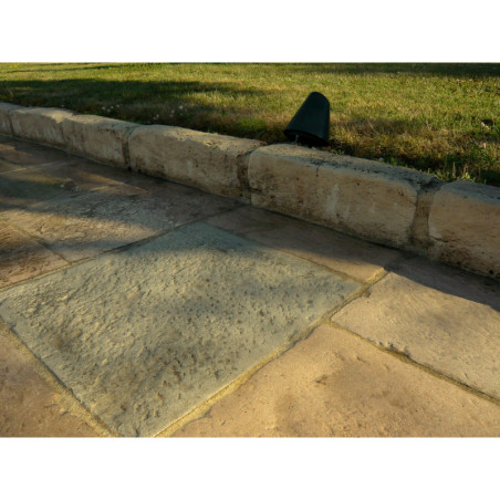 Bordure Chantilly bouchardée