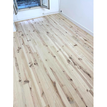 Échantillon de parquet naturel en pin des landes