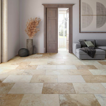 carrelage effet travertin avec nuances de couleurs variées - Ligerio