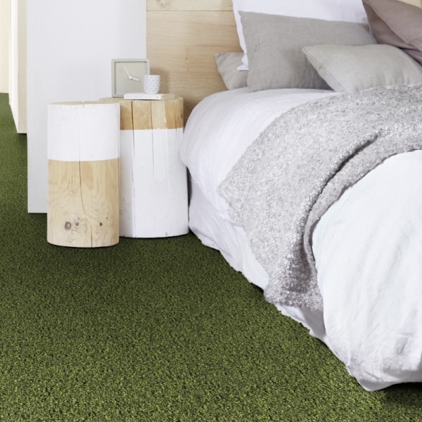 Moquette Tarkett Aimrmaster Tierra gold dans une chambre