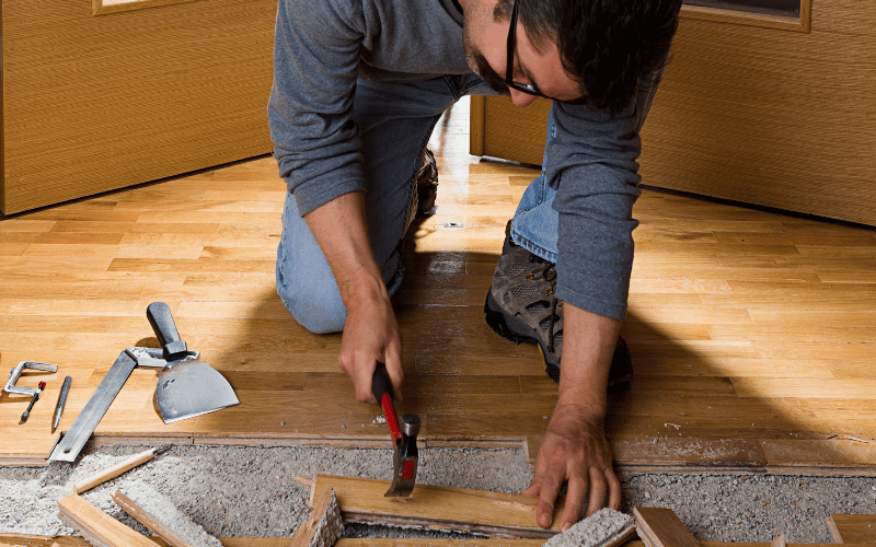 Comment enlever du parquet contrecollé ?