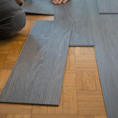 Guide : la pose de lame PVC clipsable sur ancien parquet