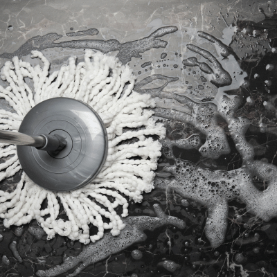 Comment nettoyer du marbre très sale?