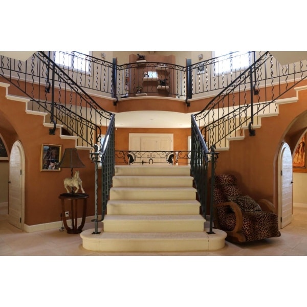 GDBq8-BrxDh.jpeg contremarche d’escalier 1/2 rond 5