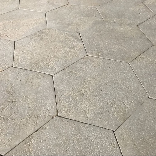 GYAjf-wUeRb.jpeg dallage rive gauche hexagonal 2