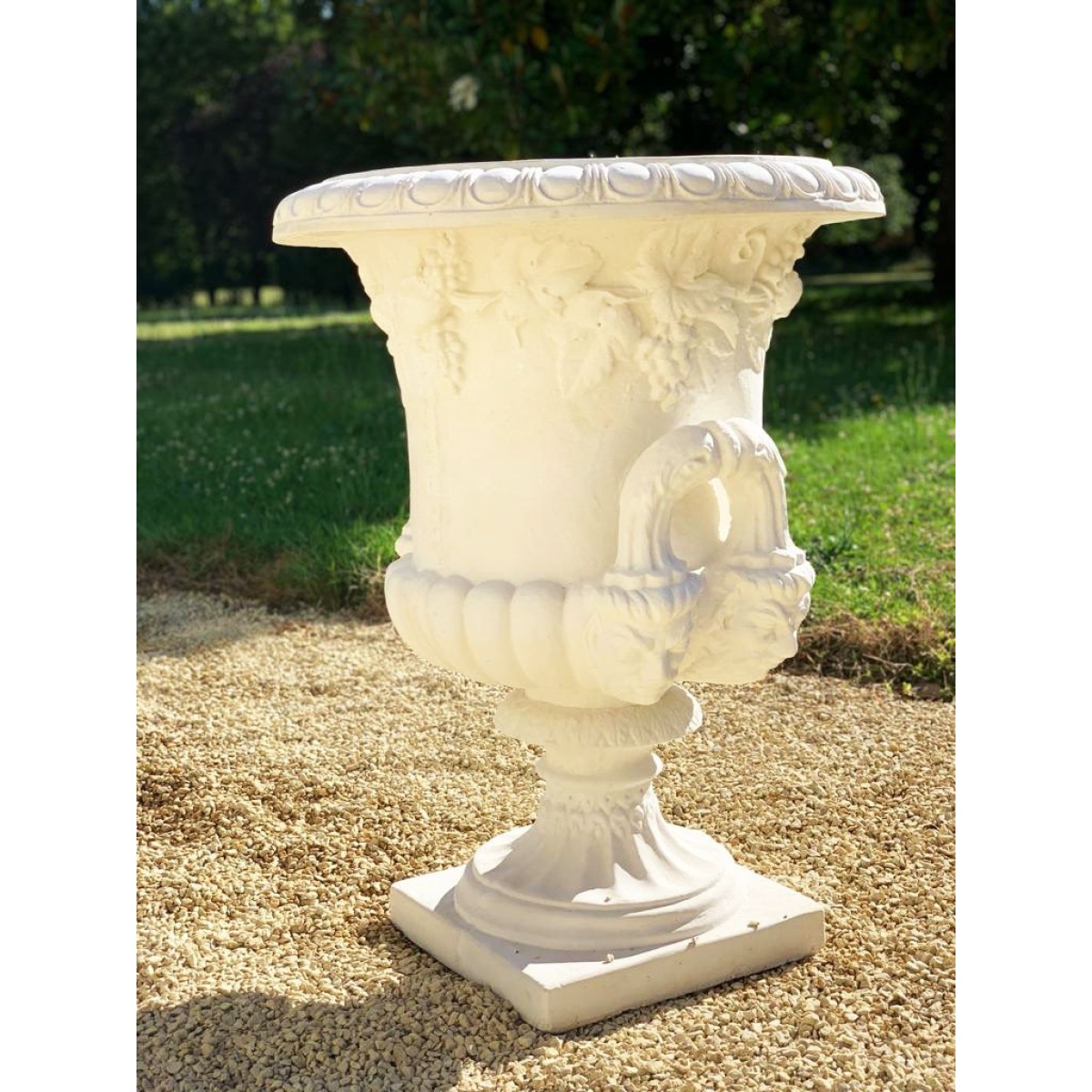 vase feuilles vigne blanc