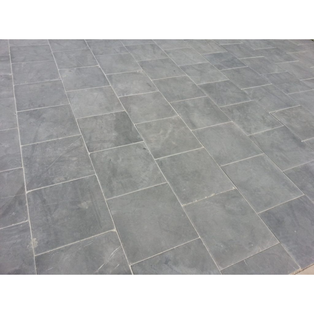 plinthe dallage pierre bleue lisse