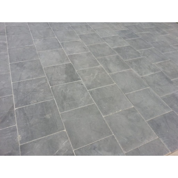 plinthe dallage pierre bleue lisse