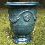 Décoration vase d’anduze émaillé bleu lavande