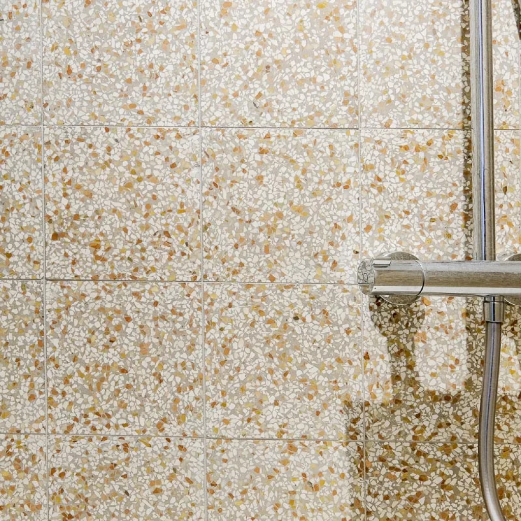 douche en terrazzo naples