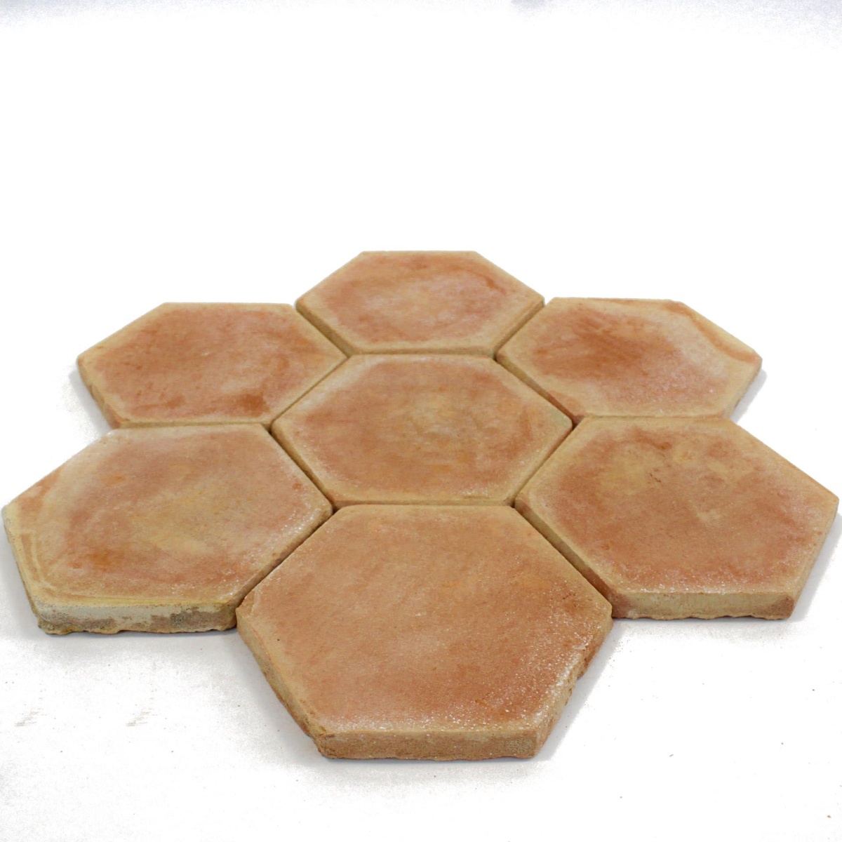 tomette-hexa-moulee-main-rosee-16-3