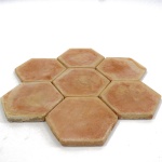 tomette-hexa-moulee-main-rosee-16-3