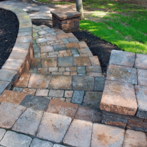 chantier installation de pavé dans un jardin