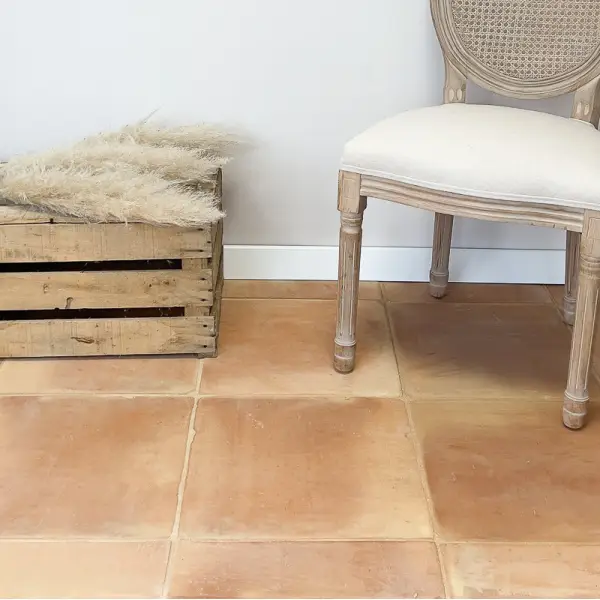 TOMETTE CARRÉE MOULÉE MAIN ROSÉE - 38,5 cm x 38,5 cm x 2,3 cm - TOMETTE-CARREE-MOULEE-MAIN-ROSEE-385-cm-x-385-cm-x-23-cm