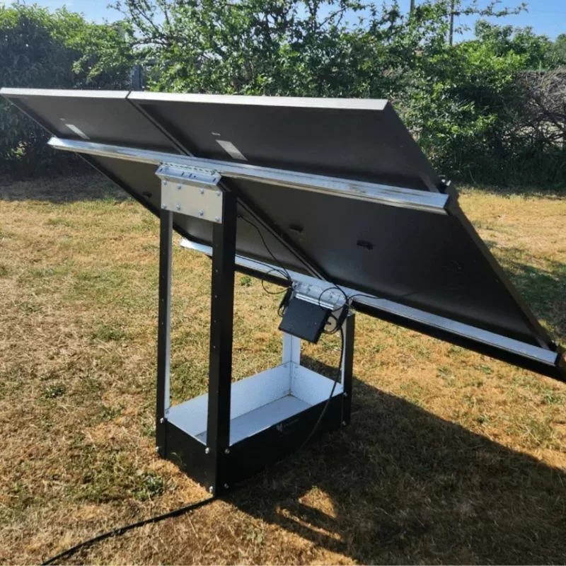 Photo extérieur de dos du panneau solaire