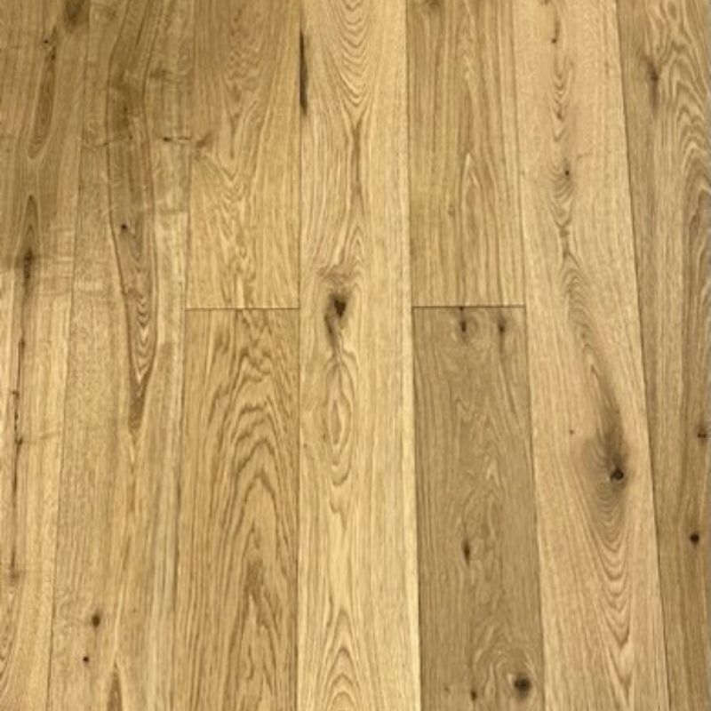 Parquet contrecollé chêne Tradition (Épaisseur: 10 mm, Largeur: 150 mm, Teinte: Naturelle, Aspect de surface: Verni mat / Brossé)