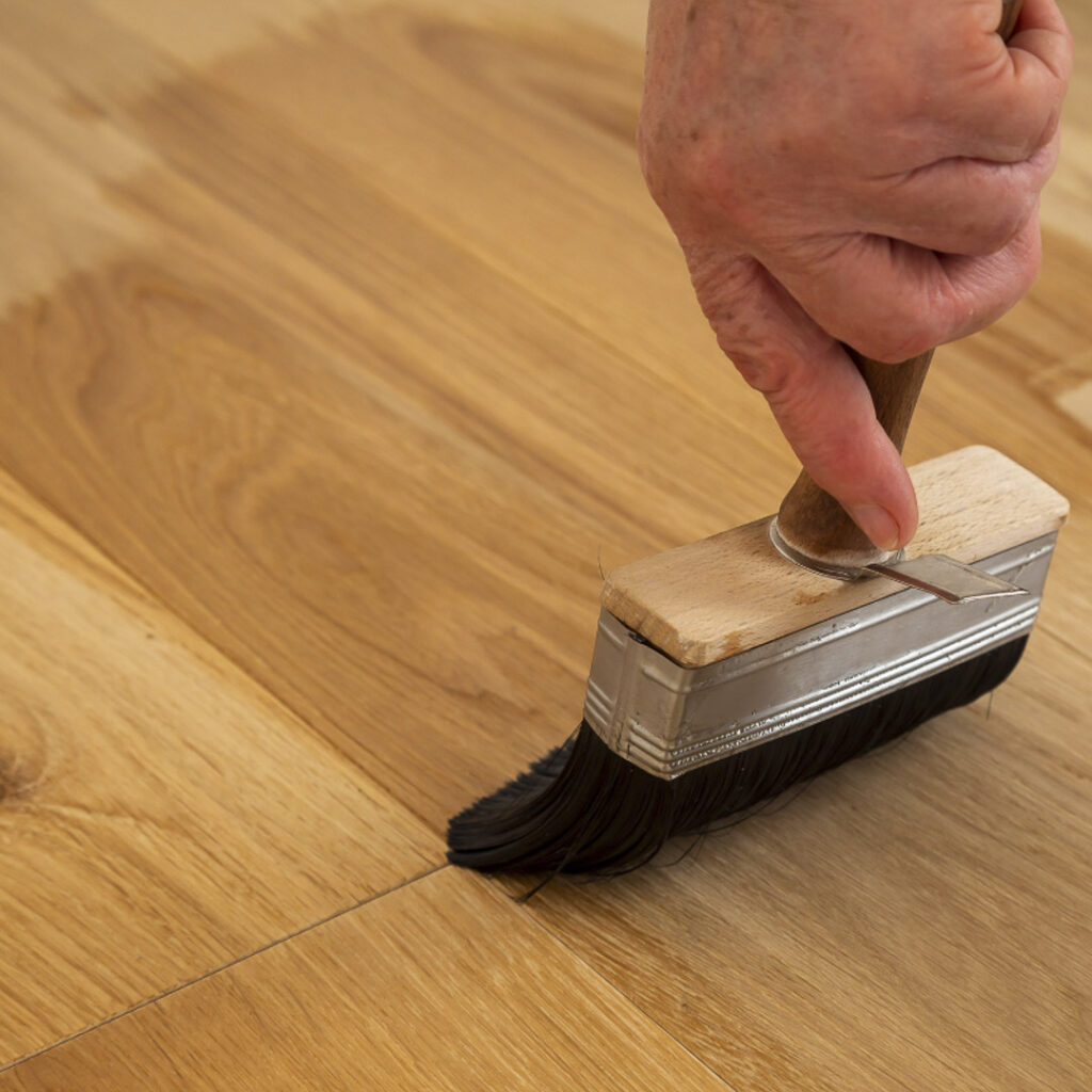 Finition de parquet massif huilé