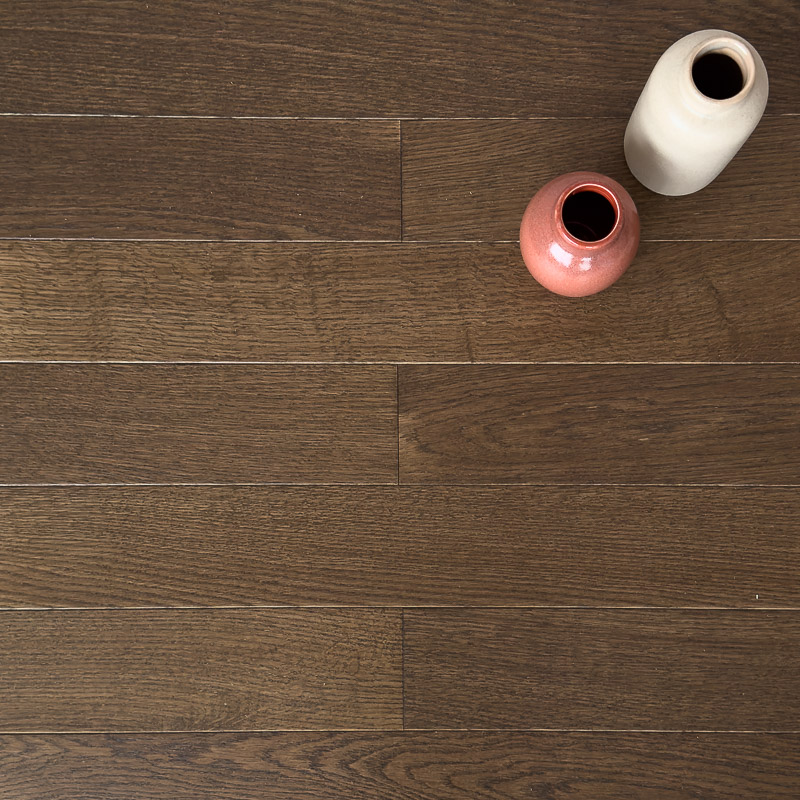 Parquet chêne massif premier choix (Épaisseur: 14 mm, Largeur: 150 mm, Teinte: Brun foncé)