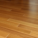 Parquet Iroko massif huilé