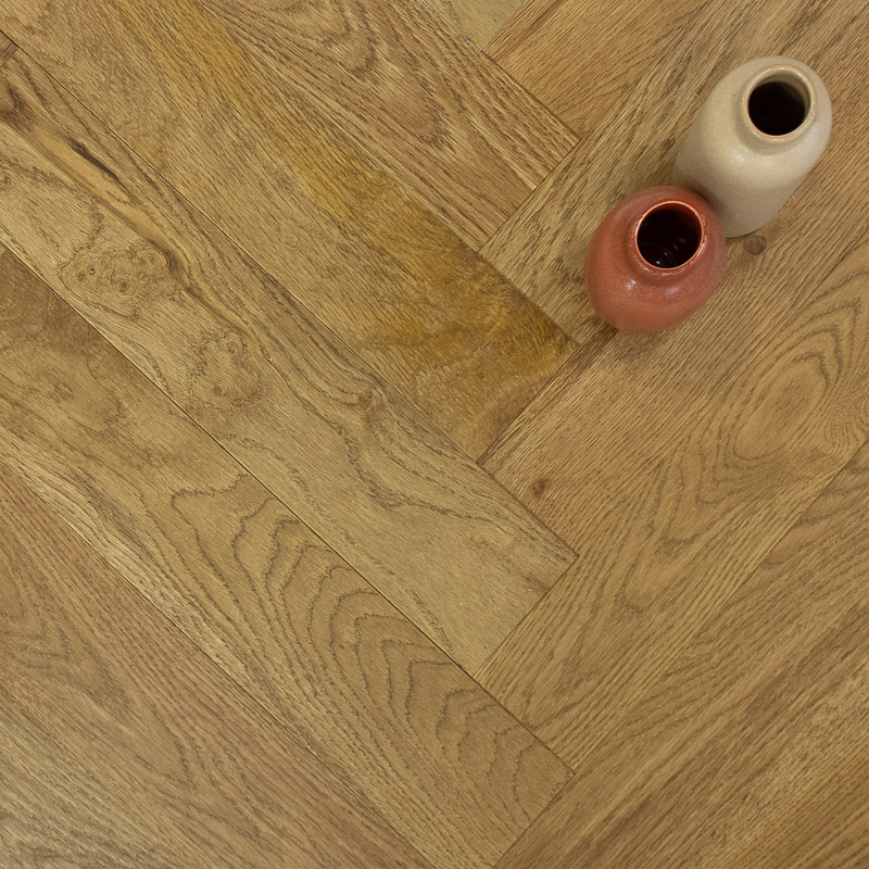 Parquet Bâton rompu chêne massif Campagne (Largeur: 90 mm, Longueur: 500 mm, Teinte: Ambrée)