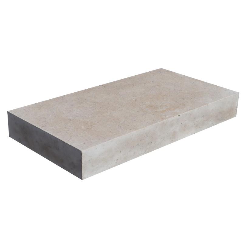 Margelle sablée brossée prestige en pierre calcaire (Dimensions: 60 cm x 33 cm x 8 cm, Bord: Droit chanfreiné)