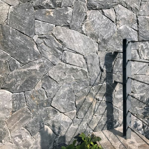Angle de parement en pierre naturelle Gris intense