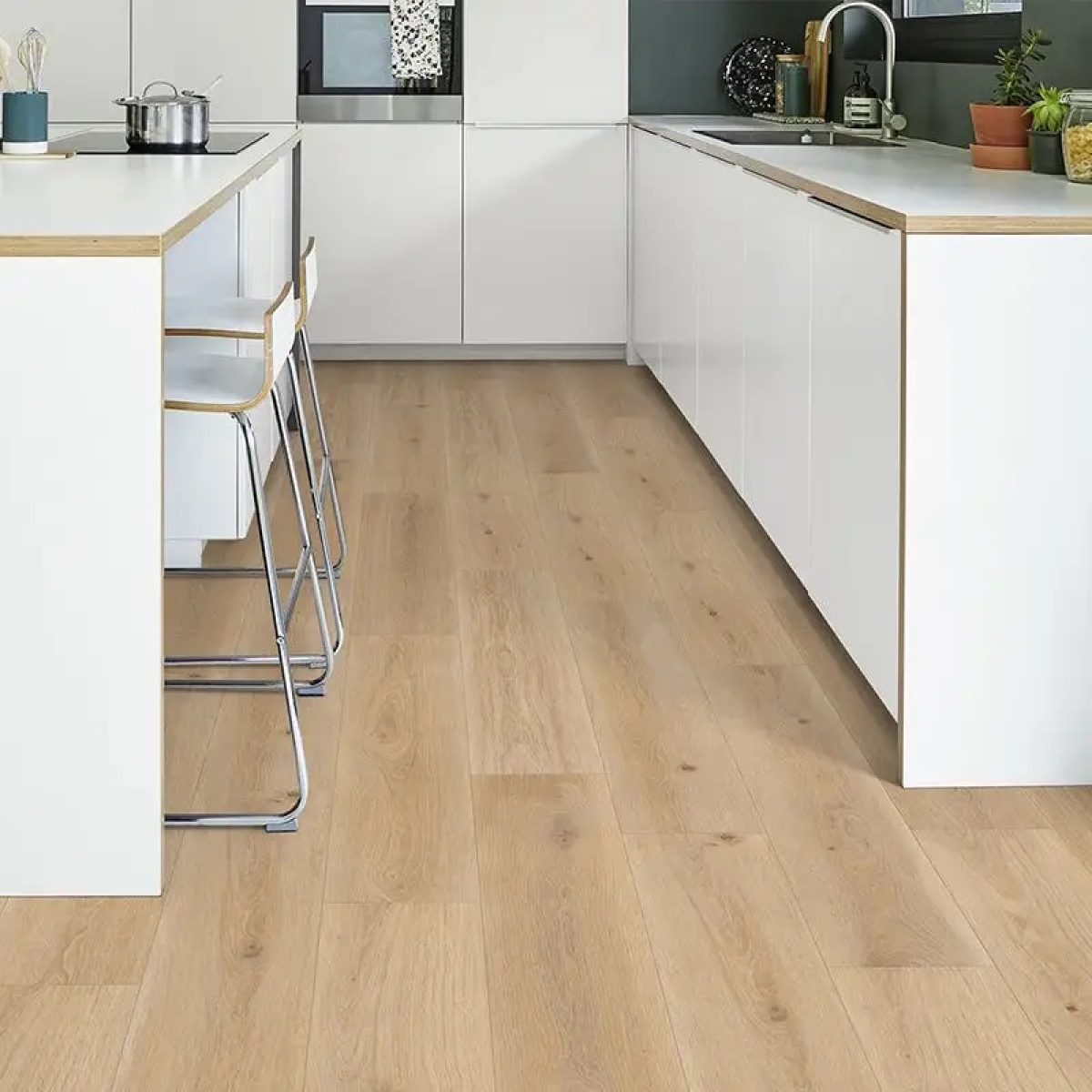 Dalles PVC clipsables stabilisatrices imitation bois chêne de sommet or1