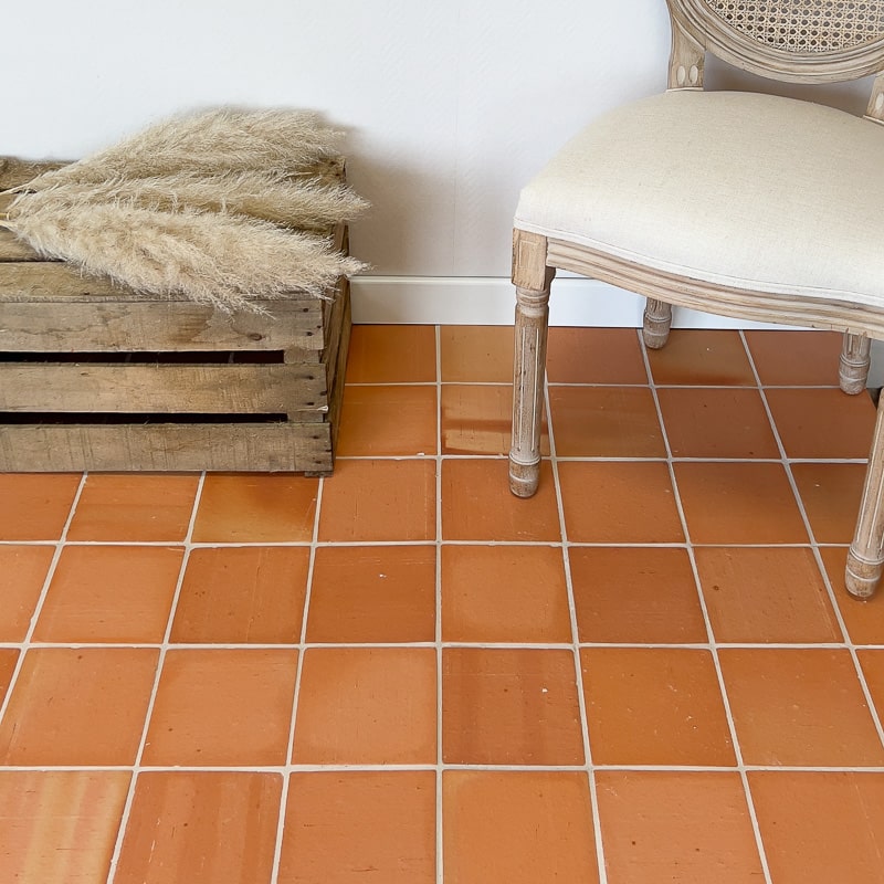 Tomette carrée en terre cuite texturée _ Descartes 16 x 16 x 1,8