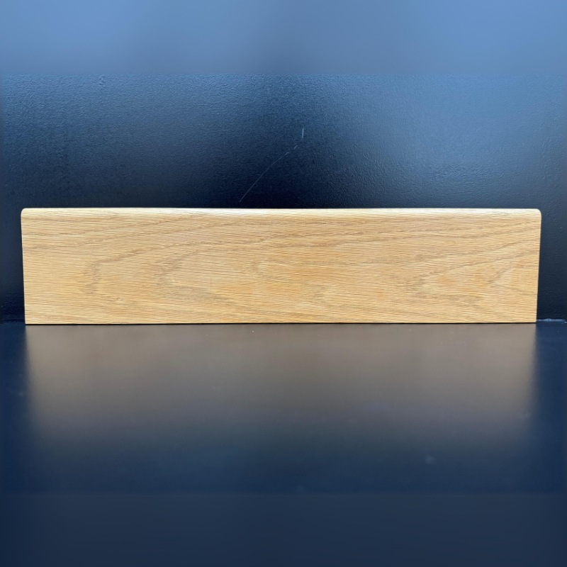 Plinthe massive en chêne quart de rond (Dimensions: 100 cm x 9 cm x 1,2 cm)