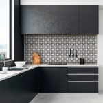 Mosaïque effet carreaux de ciment vintage dans une cuisine